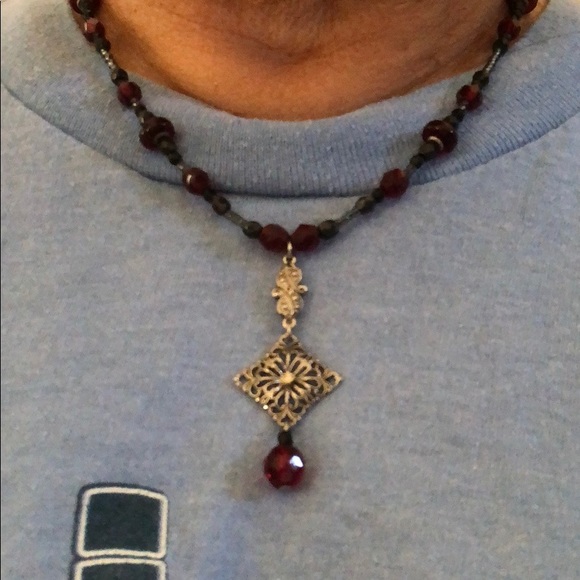 Vintage inspired marooned beading matching set - Picture 5 of 6